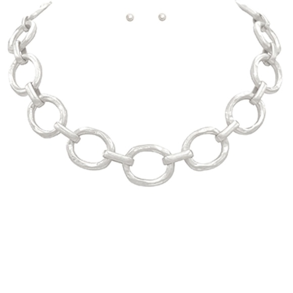 Linked Oval Chain Necklace Set - Picture 2 of 2